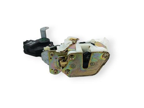 Serratura posteriore destra MITSUBISHI PAJERO PININ I (H6_W, H7_W) 2.0 GDI (H67W, H77W) (129 hp) 30520412