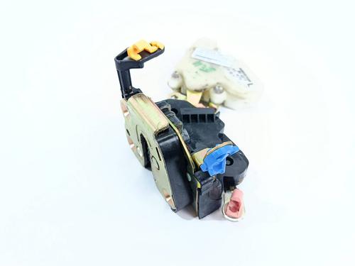 Used Front left lock NISSAN ALMERA II (N16) 1.5 (90 hp) 28444757