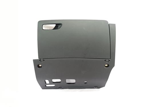 Used Glove box AUDI A3 (8V1, 8VK) 2.0 TDI (150 hp) 26200375