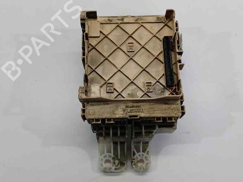 Fuse box TOYOTA AURIS (_E18_)  | BP15861029E1 