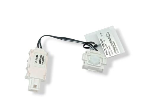 Used Interior roof light Interior roof light RENAULT ESPACE V (JR_) 1.6 dCi 160 (160 hp) 33748031 33748031