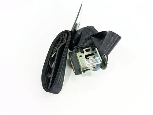 Used Rear left seatbelt VOLVO XC90 I (275) D5 AWD (185 hp) 31082704