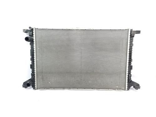 Used Water radiator AUDI A4 B9 (8W2, 8WC) [2015-2025]  22313698