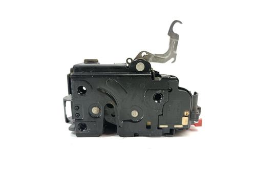 Front left lock VW JETTA III (1K2) 2.0 TDI 16V | BP21012753C98 