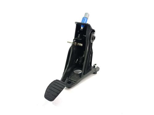 Used Clutch pedal RENAULT LAGUNA III (BT0/1) 1.5 dCi (BT00, BT0A, BT0T, BT1J) (110 hp) 17680092