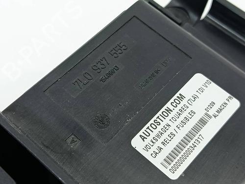 Zekeringkast VW TOUAREG (7LA, 7L6, 7L7) 5.0 V10 TDI | BP30656838E1