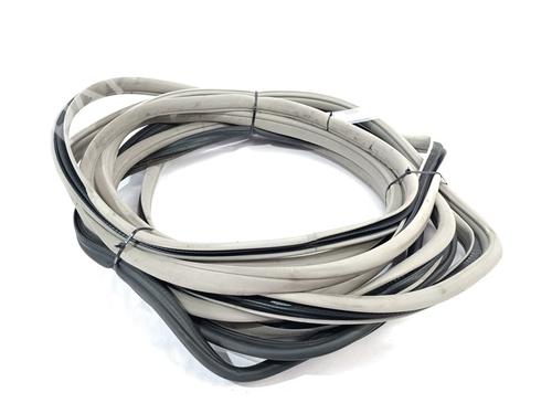 Used Rubber door seal MERCEDES-BENZ E-CLASS (W211) E 270 CDI (211.016) (177 hp) 23221997