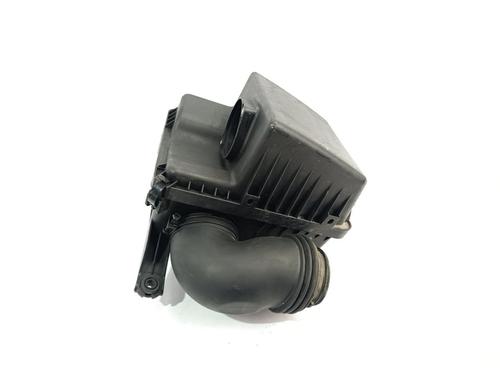 Used Air filter box KIA SORENTO I (JC) 2.5 CRDi (170 hp) 19418591
