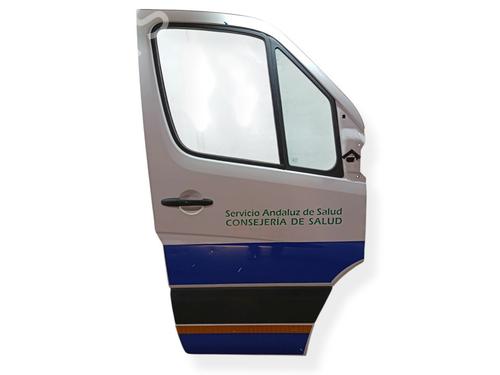 Used Right front door Right front door MERCEDES-BENZ SPRINTER 3,5-t Bus (B906) 324 (906.733, 906.735) (258 hp) 36522656 36522656