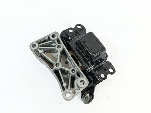 Used Engine mount VW PASSAT B8 (3G2, CB2) [2014-2025]  29357975