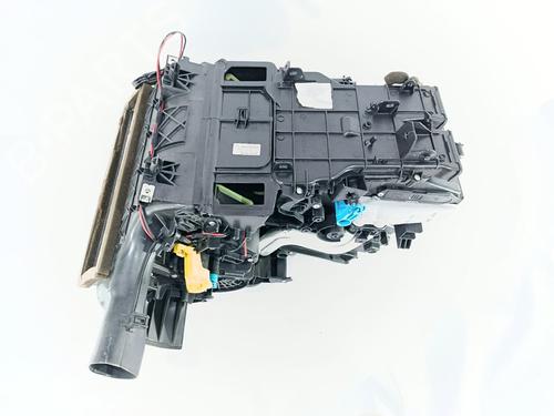 Heater matrix box RENAULT CLIO III (BR0/1, CR0/1) 1.5 dCi | BP32160196M61 