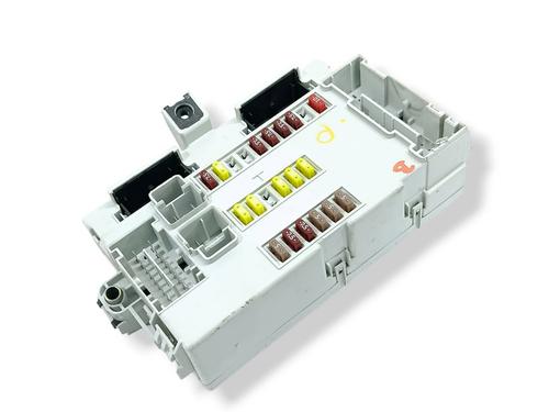 Used Fuse box Fuse box ALFA ROMEO GIULIETTA (940_) 1.6 JTDM (940FXD1A) (105 hp) 32847022 32847022