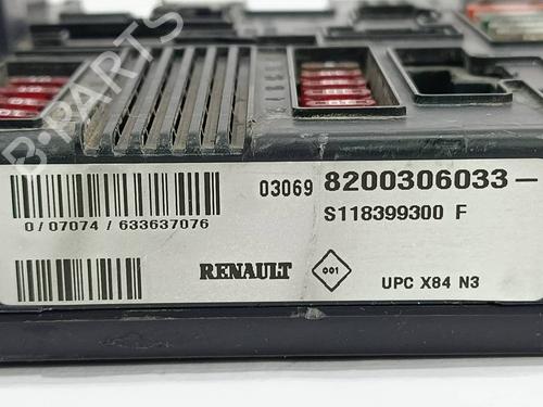 Fuse box RENAULT MEGANE II Saloon (LM0/1_) 1.9 dCi (LM0G, LM1G, LM2C) | BP39227539E1 - Image 4