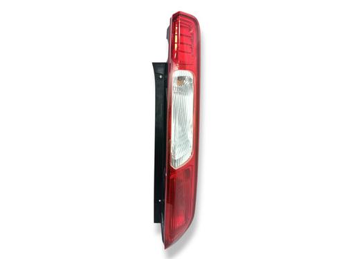 right-taillight-ford-focus-ii-saloon-db_-fch-dh-2005-33927405 main image