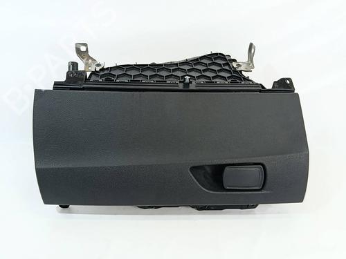 Used Glove box BMW 1 (F20) 116 d (116 hp) 28676954