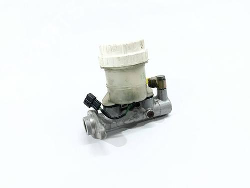 Used Brake master cylinder Brake master cylinder MITSUBISHI L200 (K7_T, K6_T, K5_T) [1996-2011] 33305361 33305361