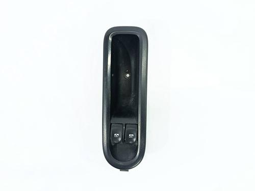 Used Left front window switch RENAULT CLIO III (BR0/1, CR0/1) 1.5 dCi (75 hp) 31704257