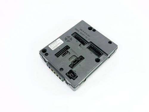 Used Fuse box Fuse box RENAULT MEGANE I (BA0/1_) 1.4 16V (BA0D, BA1H, BA0W, BA10) (95 hp) 33974741 33974741