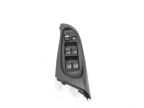 Interrupteur de vitre avant gauche NISSAN ALMERA II Hatchback (N16) [2000-2025]  15876263