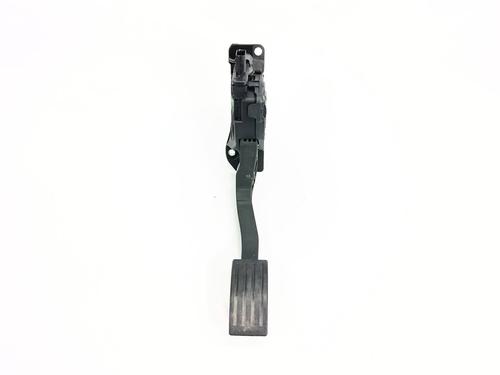 pedal-ford-kuga-ii-dm2-2012-36469256 main image