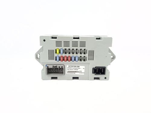 Used Fuse box JAGUAR XE (X760) 2.0 D (180 hp) 26921221