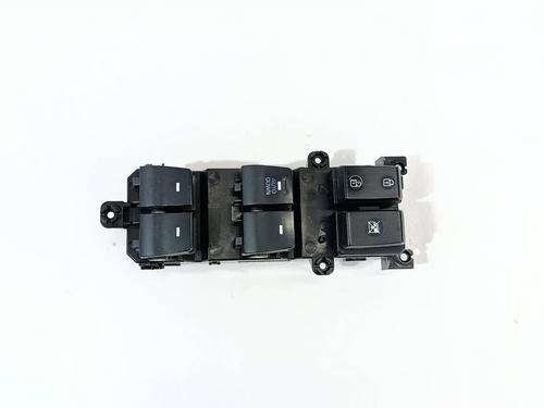 Used Left front window switch HYUNDAI TUCSON (TL, TLE) 1.6 GDi (132 hp) 29523146