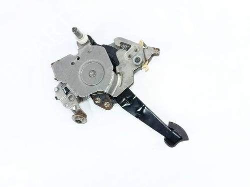 Used Hand brake Hand brake VOLVO XC90 I (275) D5 AWD (163 hp) 33304216 33304216