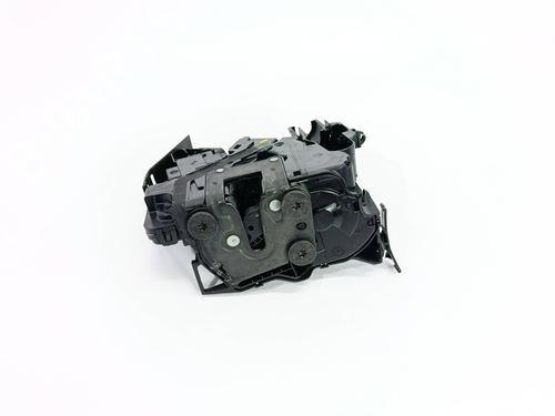 Fechadura trás esquerda Fechadura trás esquerda RENAULT ESPACE V (JR_) 1.6 dCi 160 (160 hp) 33736682 33736682