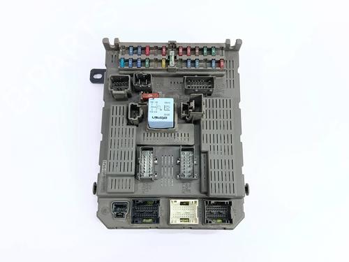 Fuse box CITROËN C5 I (DC_) 2.0 HDi (DCRHZB, DCRHZE) | BP36469179E1 - Image 3