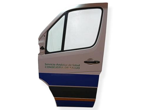 Used Left front door Left front door MERCEDES-BENZ SPRINTER 3,5-t Bus (B906) 324 (906.733, 906.735) (258 hp) 36522655 36522655