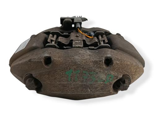 Used Right front brake caliper MERCEDES-BENZ CLK (C209) [2002-2010]  31932494