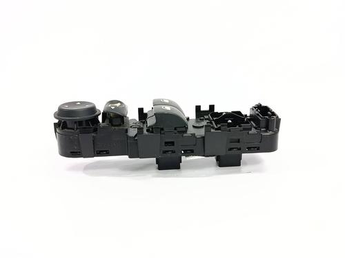 Left front window switch CITROËN C4 I (LC_) | BP36516514I27 - Image 2