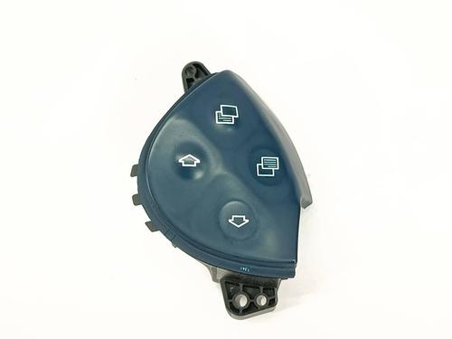 Used Steering wheel controls Steering wheel controls MERCEDES-BENZ E-CLASS (W211) E 270 CDI (211.016) (177 hp) 39901605 39901605