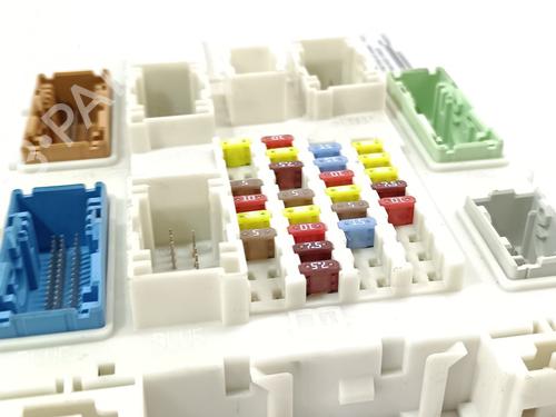 Fuse box FORD FOCUS III | BP28013011E1