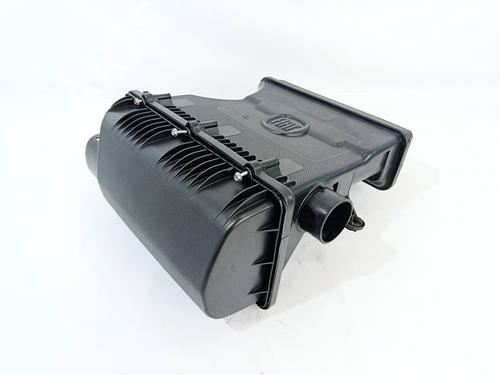 Used Air filter box FIAT 500L (351_, 352_) 1.3 D Multijet (199LXY1A, 199LXY11) (84 hp) 31084246