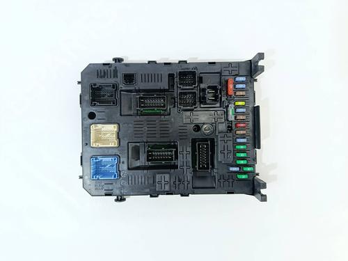 Used Fuse box PEUGEOT 5008 (0U_, 0E_) 1.6 HDi (114 hp) 30055558