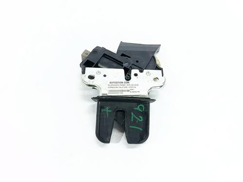 Used Tailgate lock VW PASSAT B6 (3C2) [2005-2011]  31263673