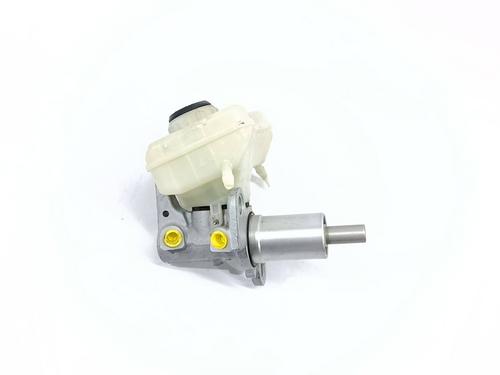 brake-master-cylinder-audi-a4-b8-8k2-2007-2008-2009-2010-2011-2012-2013-2014-2015-2016-2017-34618489 main image