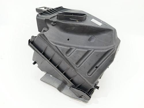 Used Air filter box AUDI A4 B7 (8EC) 2.0 TDI 16V (140 hp) 30521036