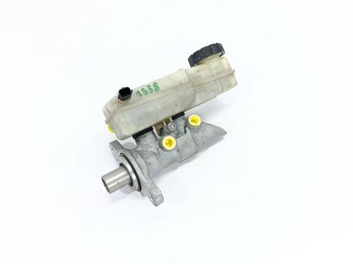 brake-master-cylinder-renault-megane-iii-hatchback-bz01_-b3_-2008-33926940 main image