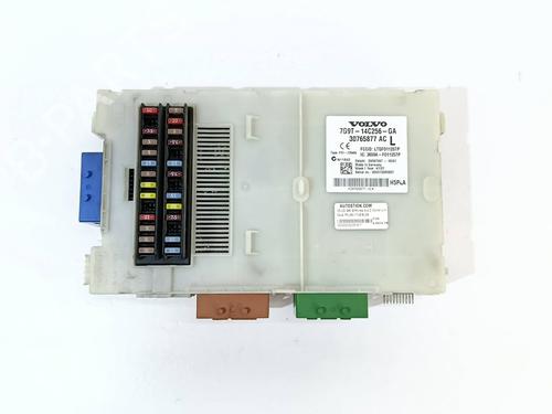 Zekeringkast VOLVO S80 II (124) 2.4 D (163 hp) 30385974