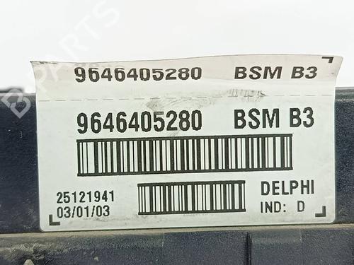Fuse box PEUGEOT 307 Break (3E) 2.0 HDI 110 | BP37428579E1 - Image 2