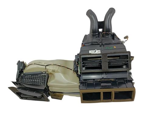 Used Heater matrix box VOLVO XC90 I (275) D5 AWD (185 hp) 31263378