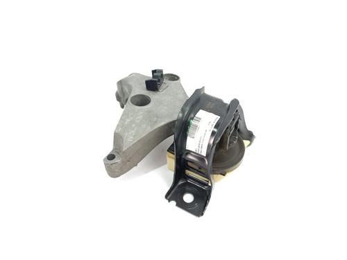 Used Engine mount RENAULT KANGOO / GRAND KANGOO II (KW0/1_) [2008-2025]  19418424