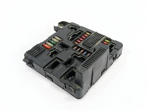Used Fuse box Fuse box 39227539 39227539