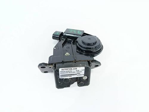 Bagklap lås TOYOTA AURIS (_E15_) [2006-2013]  28716300