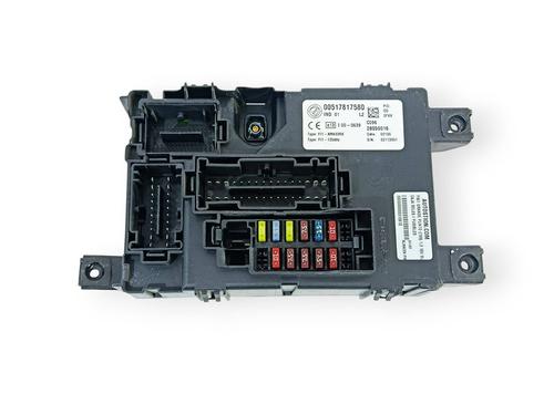 Used Fuse box FIAT GRANDE PUNTO (199_) 1.3 D Multijet (75 hp) 30528634