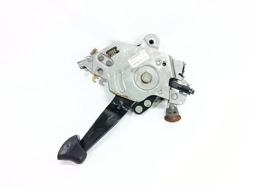Used Hand brake VOLVO XC90 I (275) D5 AWD (185 hp) 31081910