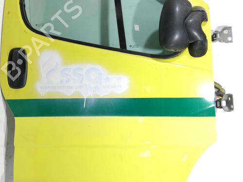 Used Right front door OPEL VIVARO A Van (X83) [2001-2015]  15863994