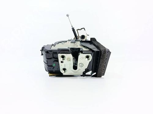 Used Front right lock NISSAN QASHQAI I (J10, NJ10) [2006-2015]  29698171
